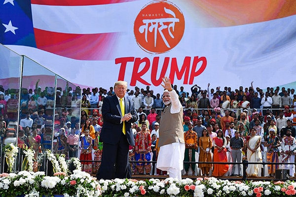  Tổng thống Mỹ Donald Trump và Thủ tướng Ấn Độ Narendra Modi trong một sự kiện tại sân vận động Sardar Patel Gujarat ngày 24/2/2020, tại Ahmedabad, Ấn Độ.