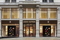[THƯƠNG HIỆU DANH GIÁ] Louis Vuitton – kẻ “cai trị” những 