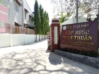 “Vô cớ” tăng giá nước bán buôn?
