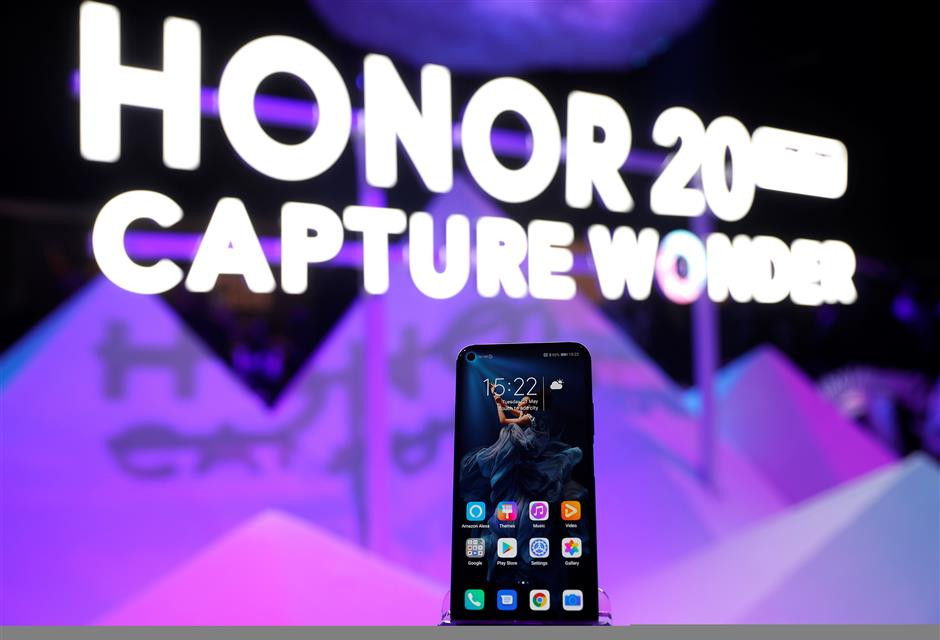 Điện thoại thông minh Honor 20 mới của Huawei tại một sự kiện ra mắt sản phẩm ở London, Anh quốc.