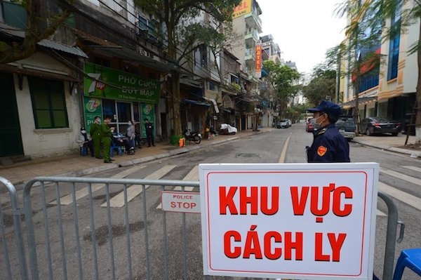 Hà Nội hiện đã thực hiện phong toả, cách ly khu vực Trúc Bạch, Ba Đình, Hà Nội. Ảnh: Quốc Tuấn