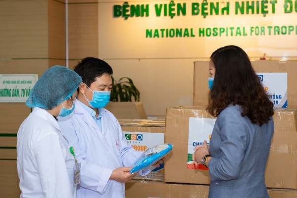 Mỗi hành động nhỏ của các doanh nghiệp lúc này kết thành sức mạnh cùng nhau dựng xây hình ảnh đất nước Việt Nam đoàn kết, an toàn và nhân ái như lời Thủ tướng Nguyễn Xuân Phúc đã căn dặn tại Lễ phát động toàn dân ủng hộ phòng, chống dịch COVID-19 tổ chức ngày 17/3 vừa qua.