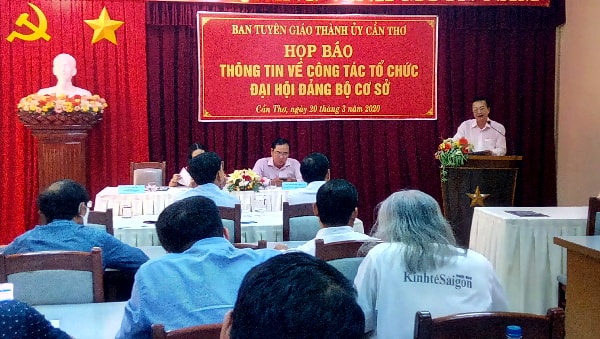 Phó trưởng ban tổ chức Thành ủy Cần Thơ cho biết họp báo trước Đại hội Đảng là nét mới trong công tác tổ chức Đại hội nhiệmp/kỳ này.