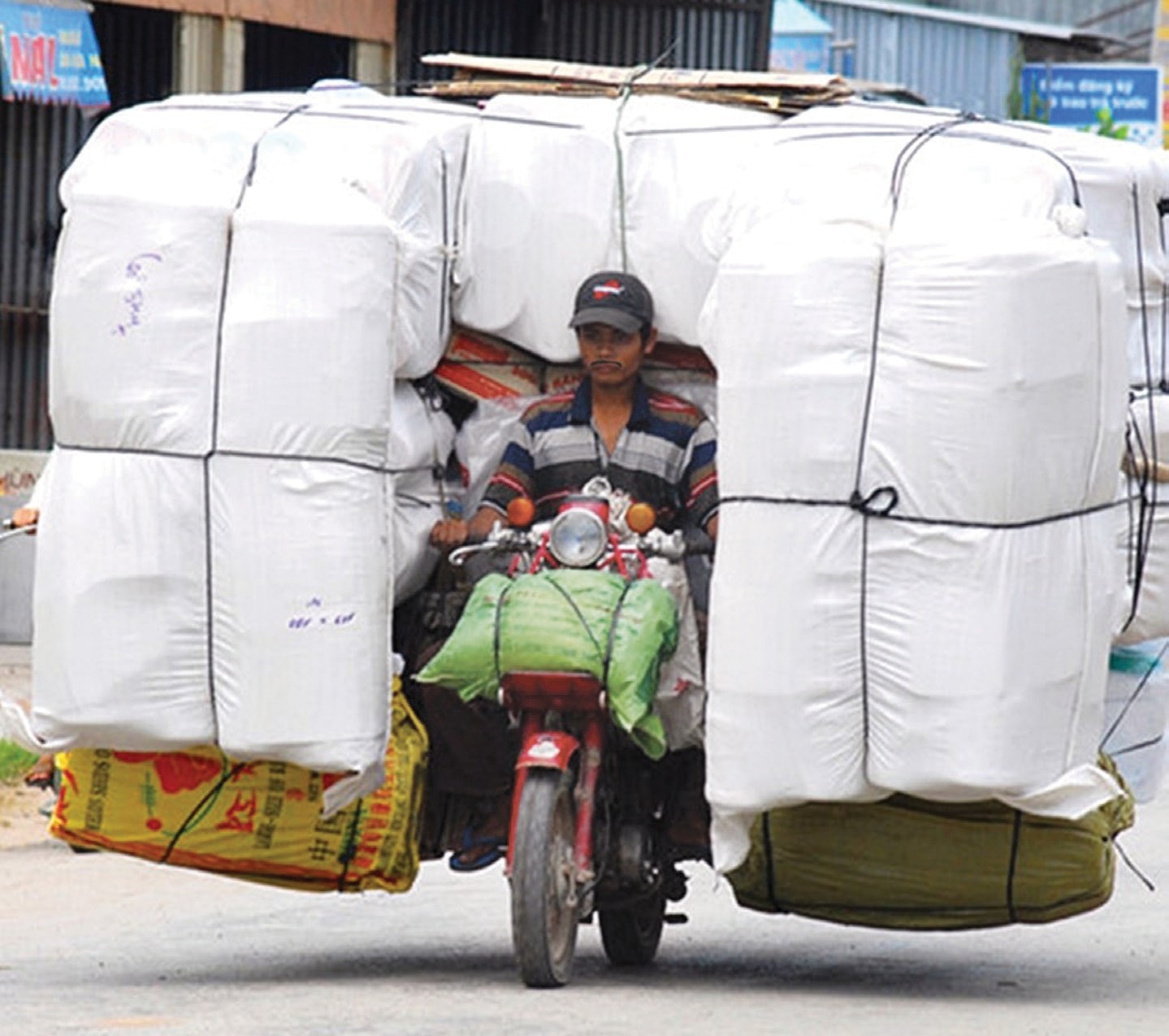 Chiếc xe máy đa năng không còn phù hợp trong cuộc sống hiện đại.