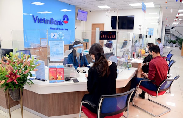 VietinBank tiếp tục hạ mạnh lãi suất cho vay, tung gói tín dụng lên tới 60.000 tỷ đồng hỗ trợ khách hàng bị ảnh hưởng bởi COVID -19