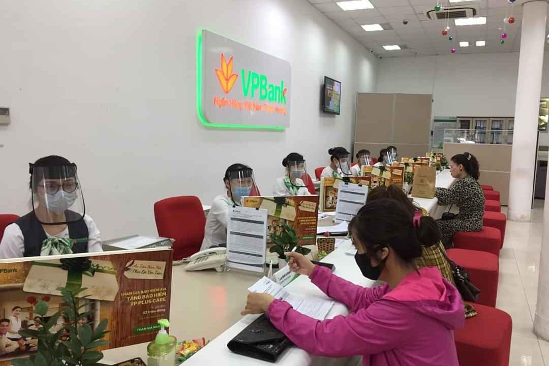 ừa thông báo tiếp tục giảm tới 3% lãi suất cho vay đối với nhóm khách hàng cá nhân