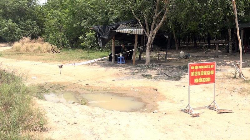 Ngày 23/3, Bộ Y tế đã công bố 3 người Việt về từ biên giới tây nam mắc bệnh COVID-19. Diễn biến mới này đặt ra yêu cầu siết chặt hơn nữa các biện pháp kiểm soát để ngăn chặn nguồn lây qua tuyến biên giới Tây Nam và miền Trung.