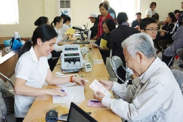 TP. HCM thay đổi hình thức chi trả lương hưu qua Bưu điện trong thời gian phòng chống dịch COVID-19.