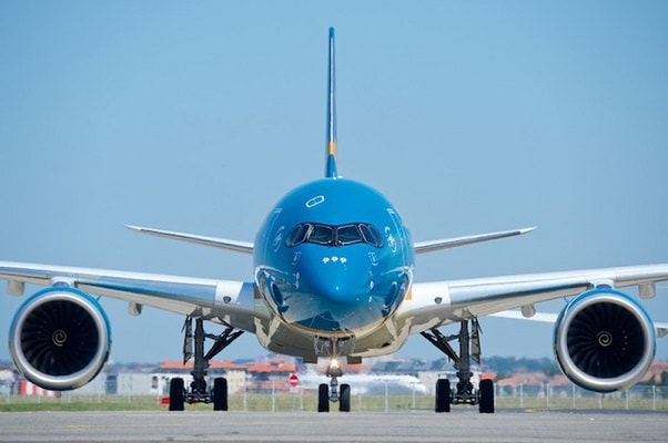 Vietnam Airlines cũng như các hãng hàng không khác phải trải qua sự sụt giảm doanh thu ở mảng vận tải hành khách.