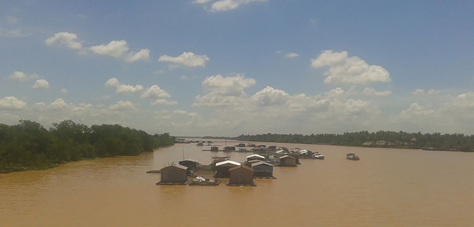  Sông Tiền thuộc hạ lưu dòng Mê Kông dòng chảy từ thượng nguồn “yếu” so trước đây.