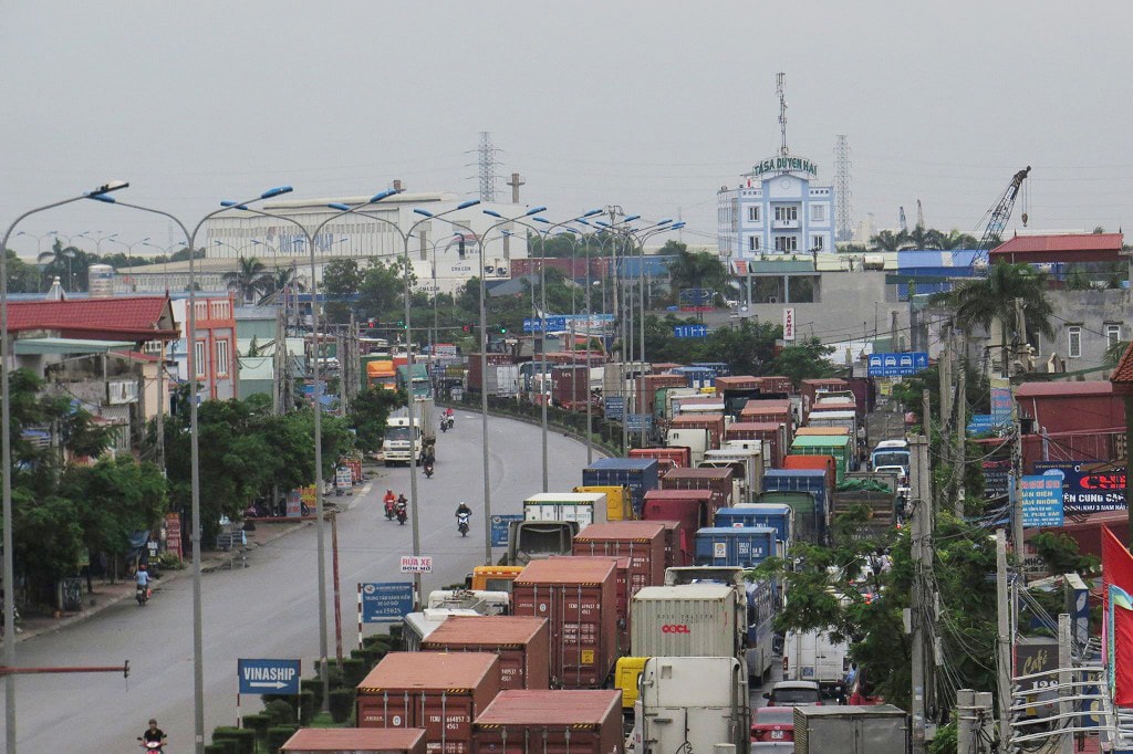 Trong khó khăn chung, vận tải đường bộ ít khó khăn hơn cả