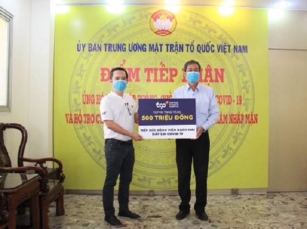 Thông qua Uỷ ban Trung Ương MTTQ Việt Nam, Công ty TCPVN đã đóng góp 500 triệu đồng trong tổng số 800 triệu đồng, tiếp sức cho BV Bạch Mai vượt qua đại dịch