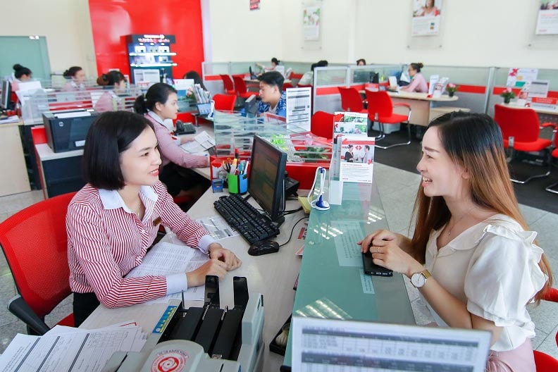 Techcombank tiếp tục chuỗi tăng trưởng doanh thu 18 quý liên tiếp trong bối cảnh khó khăn do ảnh hưởng của dịch bệnh Covid-19.