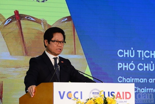 Chỉ số năng lực cạnh tranh cấp tỉnh PCI-2019 có điểm trung vị cao nhất từ trước tới nay. Xu hướng hội tụ, thu hẹp sự cách biệt trong chất lượng điều hành giữa các tỉnh, thành phố cho thấy dàn nhạc cải cách đã đồng điệu hơn