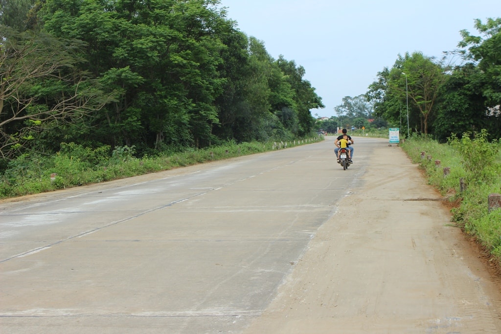 Dù đã đưa vào sử dụng được hơn 3 năm nhưng gói thầu thuộc dự án tuyến đê hữu Sông La vẫn chưa hoàn tất việc thanh toán