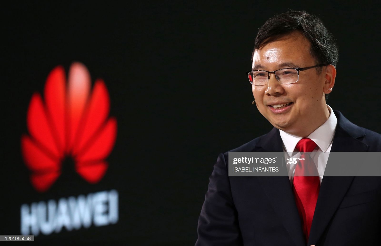 Yang Chaobin, Chủ tịch Dòng sản phẩm 5G của Huawei, phát biểu trong sự kiện 5G tại London, vào ngày 20 tháng 2 năm 2020.