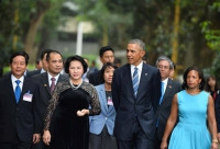 Tổng thống Obama thăm Nhà sàn Bác Hồ