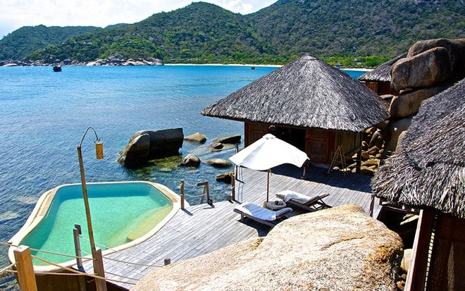 Ninh Vân Bay được biết đến là doanh nghiệp sở hữu khu nghỉ dưỡng 5 sao Six Senses Ninh Vân Bay tại vịnh Nha Trang, tỉnh Khánh Hòa, được đưa vào hoạt động từ năm 2004. 