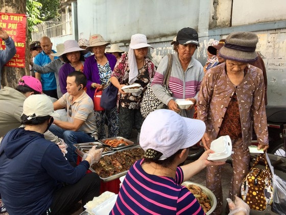 Ban đầu việc tổ chức làm thiện nguyện khởi duyên từ một lời hứa của anh đối với người bạn đã mất vì căn bệnh ung thư quái ác.