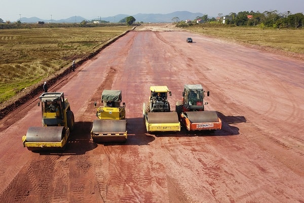 Cao tốc Vân Đồn - Móng Cái đang gặp nhiều khó khăn, tiến độ chậm. Ảnh Đỗ Phương