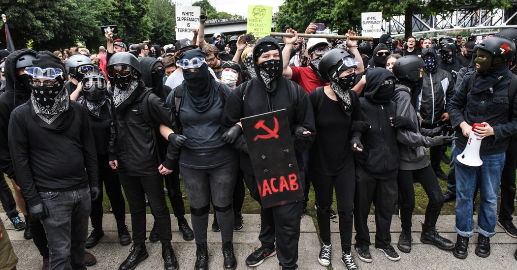 Antifa là viết tắt của 