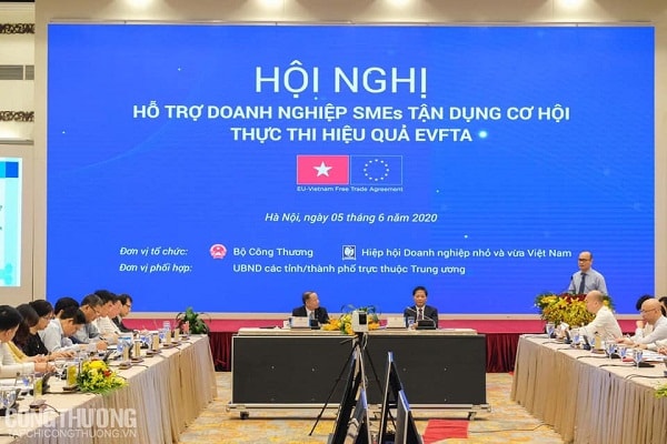 Hội nghị trực tuyến “Hỗ trợ doanh nghiệp nhỏ và vừa (SMEs) tận dụng cơ hội, thực thi hiệu quả EVFTA”. (Ảnh: Bộ Công Thương)