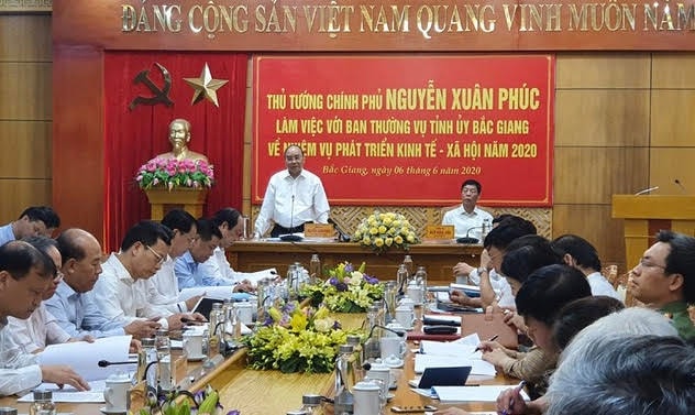 Thủ tướng Nguyễn Xuân Phúc và đoàn công tác của Chính phủ đã có buổi làm việc với lãnh đạo chủ chốt tỉnh Bắc Giang.