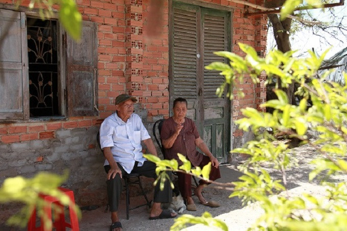 Ông Nguyễn Văn Tổng và các hộ dân hơn chục năm đi gõ cửa các cơ quan chức năng để mong đòi được công lý nhưng vẫn như 