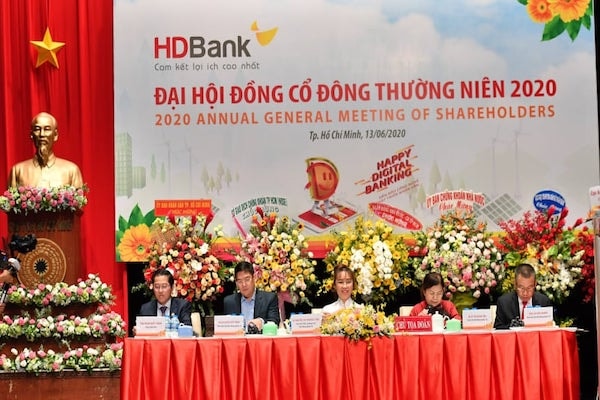 Chủ tọa đoàn ĐHCĐ HDBank 2020