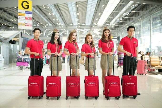 Đội ngũ tiếp viên hàng không của Vietjet.