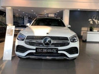 Vừa ra biển, đại gia Việt bán luôn Mercedes-Benz GLC lỗ 300 triệu vì đỗ xe không vừa sân nhà