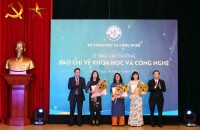 lễ trao Giải báo chí khoa học công nghệ 2019