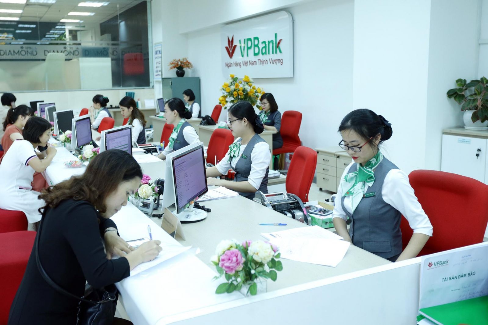 Chuyển tiền tại Quầy giao dich của VPBank