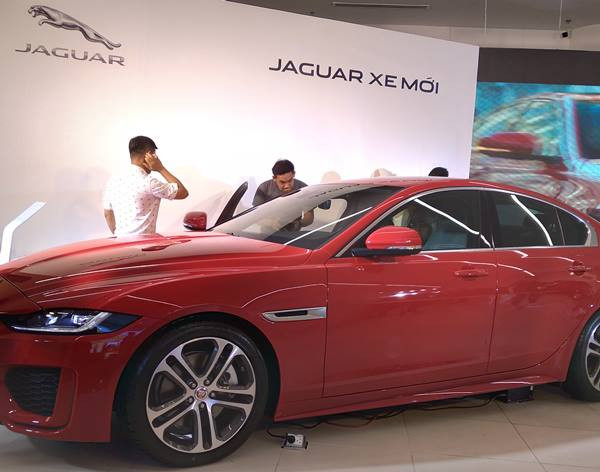 JaguarXE mới hướng đến nhóm khách hàng trẻ trung và cá tính, 