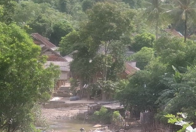 Một góc bản Đửa, xã Lượng Minh, huyện Tương Dương, nơi trước đó các cơ quan ban ngành tỉnh Nghệ An đã đưa vào đề án hỗ trợ phát triển kinh tế - xã hội để trình Trung ương phê duyệt sau đó vào tháng 9/2019, Ban Dân tộc tỉnh này lại xin rút ra khỏi danh sách