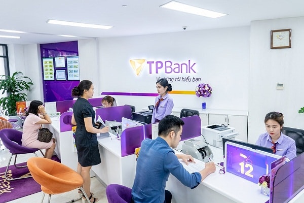 TPBank đứng thứ 4 trong Top các ngân hàng tư nhân uy tín nhất Việt Nam