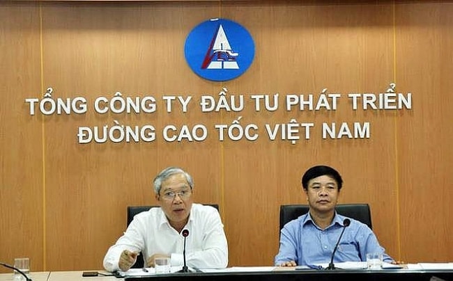 Ông Mai Anh Tuấn (trái) và Trần Văn Tám (Ảnh: Soha).