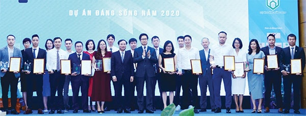 Các đơn vị nhận Chứng nhận “Dự án đáng sống năm 2020”.¬