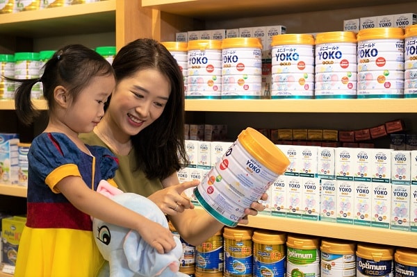 Vinamilk liên tiếp ra mắt các dòng sản phẩm siêu cao cấp như Sữa bột trẻ em Yoko, Organic để mang đến nhiều sự lựa chọn cho người tiêu dùng.