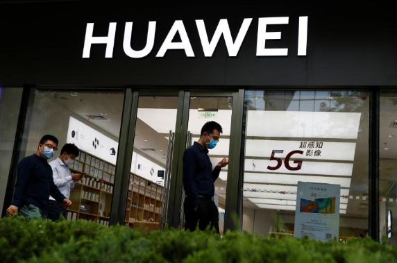 Mỹ đưa ra quy tắc mới có thể hợp tác phát triển mạng 5G với Huawei.