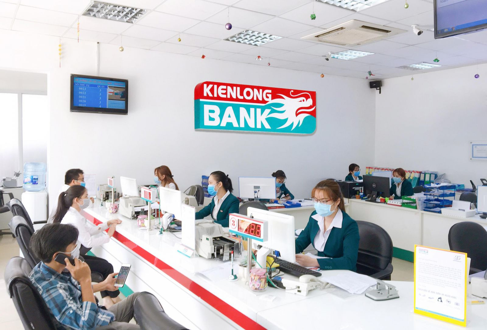 1.300 khách hàng của Kienlongbank sẽ được giảm đến 50%/tổng số tiền lãi