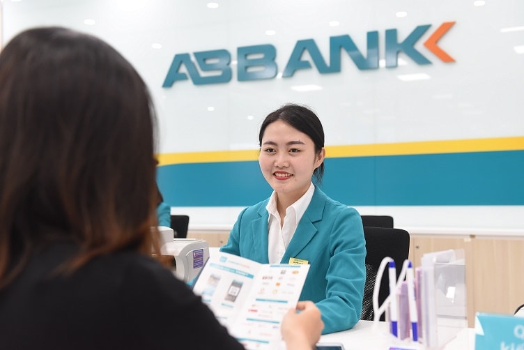 ABBANK triển khai bộ đôi sản phẩm tín dụng dành riêng cho khách hàng doanh nghiệp siêu nhỏ. 