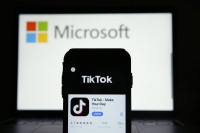 Microsoft mua lại TikTok: Canh bạc của 