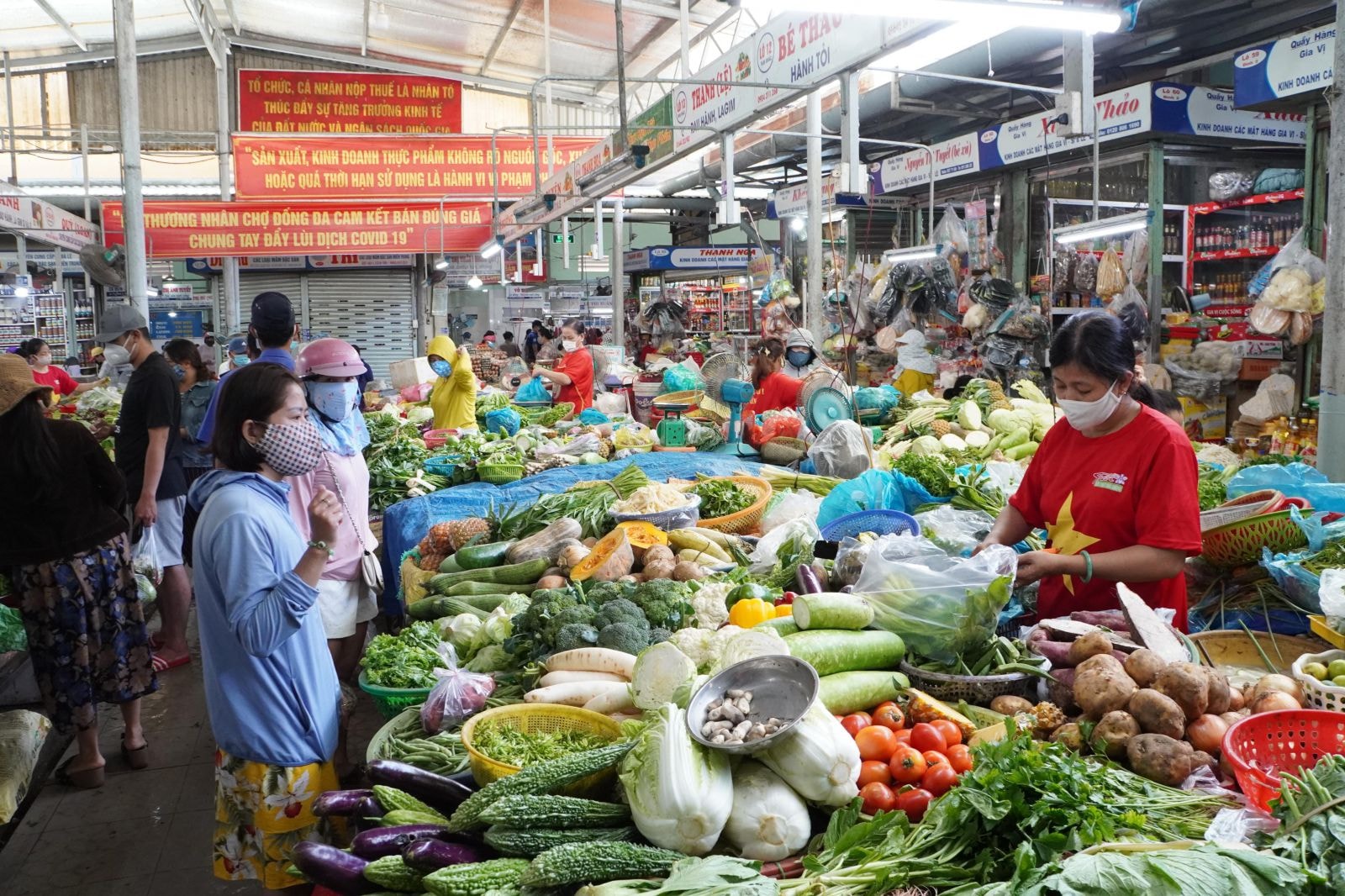 Thành phố Đà Nẵng sẽ thực hiện giãn cách số người, số lần đi chợ của người dân.