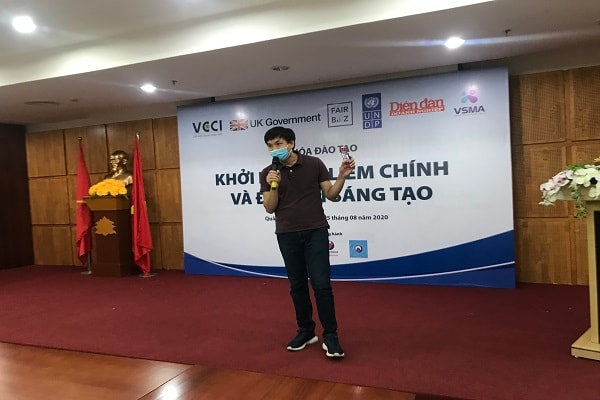 Ông Hoàng Vĩnh Khuyến, Phó Giám đốc Sở Khoa học Công nghệ Quảng Ninh cam kết sở sẽ có những hành động cụ thể trong việc lan tỏa tinh thần khởi nghiệp liêm chính và khởi nghiệp đổi mới sáng tạo đến rộng rãi hơn trong hệ sinh thái khởi nghiệp Quảng Ninh