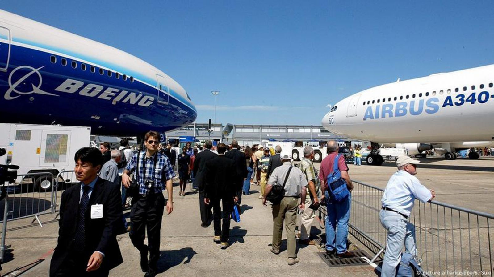  Boeing được cho là linh hoạt về thị trường hơn Airbus, Airbus không có nhiều sự lựa chọn liên doanh ngoài EU.