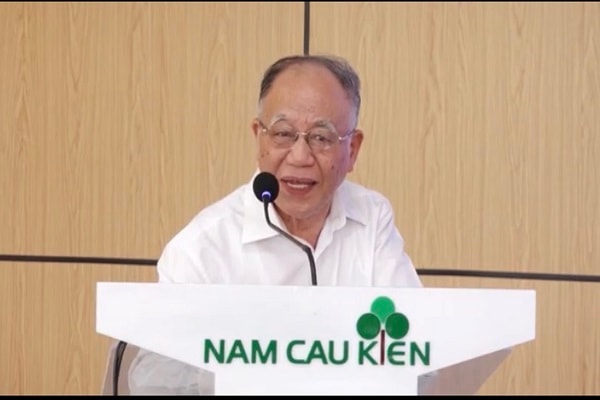 GS.TS Hoàng Chí Bảo nguyên Ủy viên Hội đồng Lý luận Trung ương chia sẻ những câu chuyện về tướng Giáp