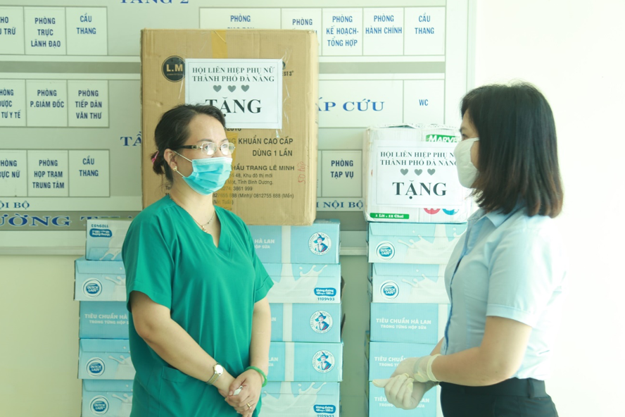 Cô Gái Hà Lan đồng hành cùng Đà Nẵng từ sự trợ lực cho y, bác sĩ tuyến đầup/… đến từng hộ người già neo đơn, phụ nữ khó khăn, bị ảnh hưởng từ dịch Covod-19