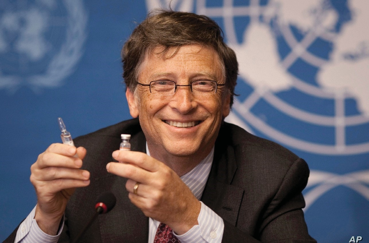 Tỷ phú Bill Gates chi 150 triệu USD thông qua Quỹ Bill & Melinda Gates để phân phối 100 triệu liều vaccine COVID-19 cho các quốc gia thu nhập thấp và trung bình với giá bán chỉ 3 USD/liều.