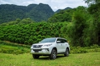 TOYOTA tiếp tục ưu đãi khách hàng mua Fortuner